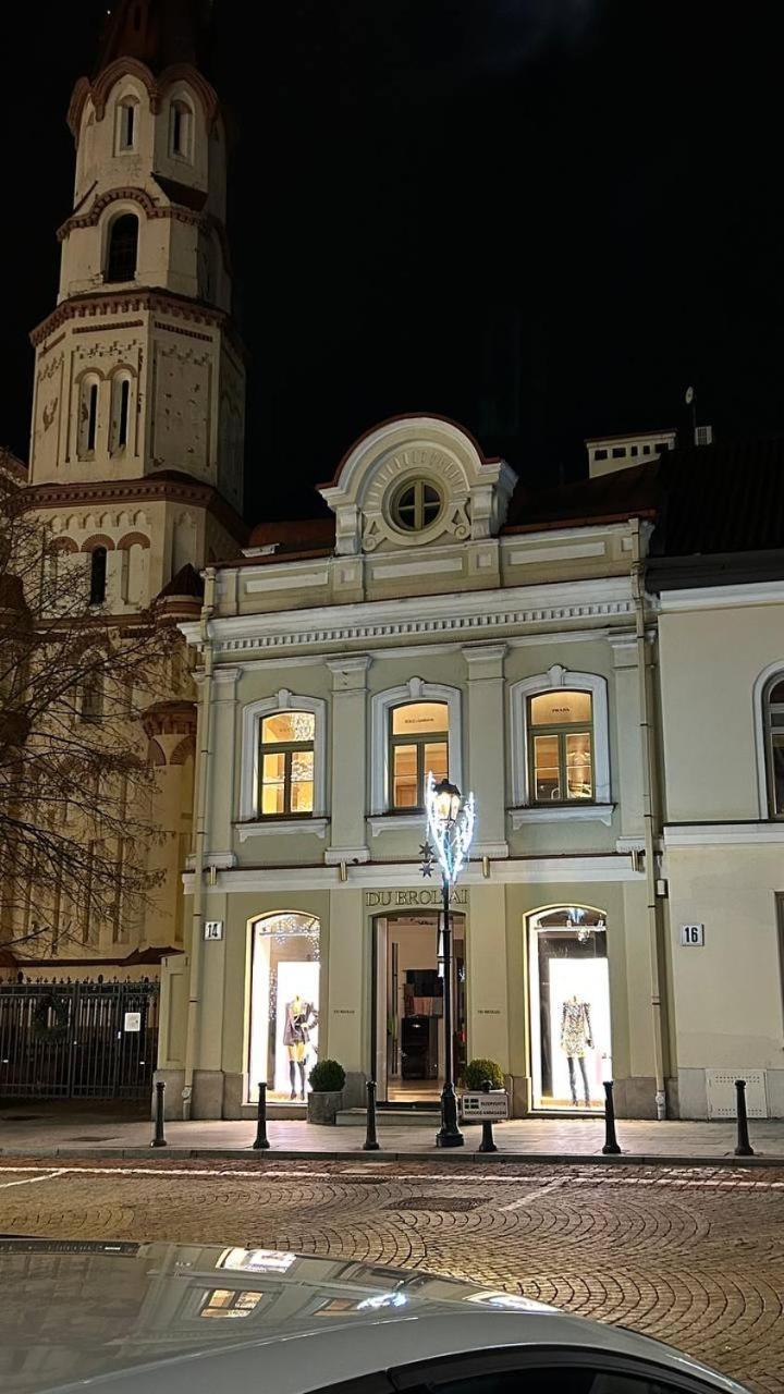Town Square Self Check-in 24h By H&h * Вильнюс