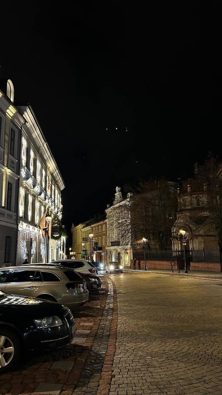 Town Square Self Check-in 24h By H&h Butas Vilnius